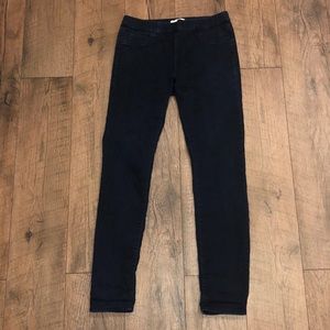 H&M darkwash jeggings. Lk new.  thick material